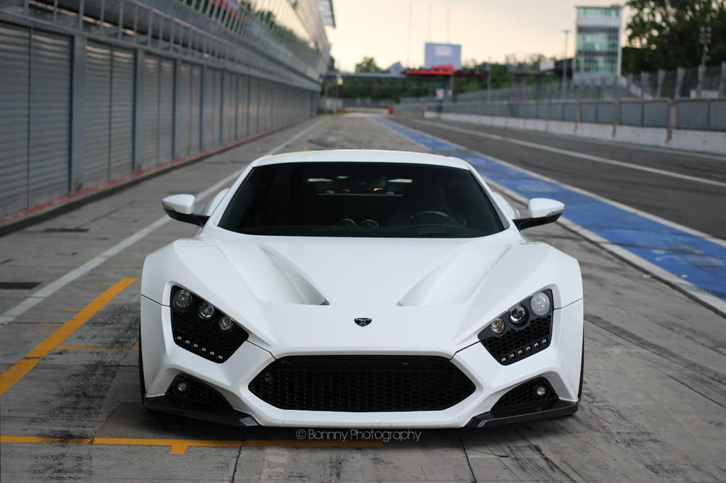 italian-luxury:  Photo Credit: [1] [2] [3] [4] [5] [6] [7] [8] [9] [10] Choose one