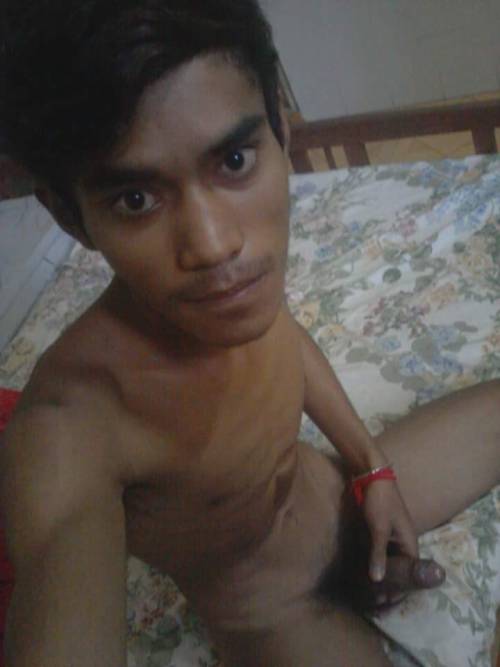man-sex-man: 2222sexlove: Khmer gay. Fb name : äh lëng p'dëy röthä ចង់ចុយក្តិតប្រុសស្គមៗ