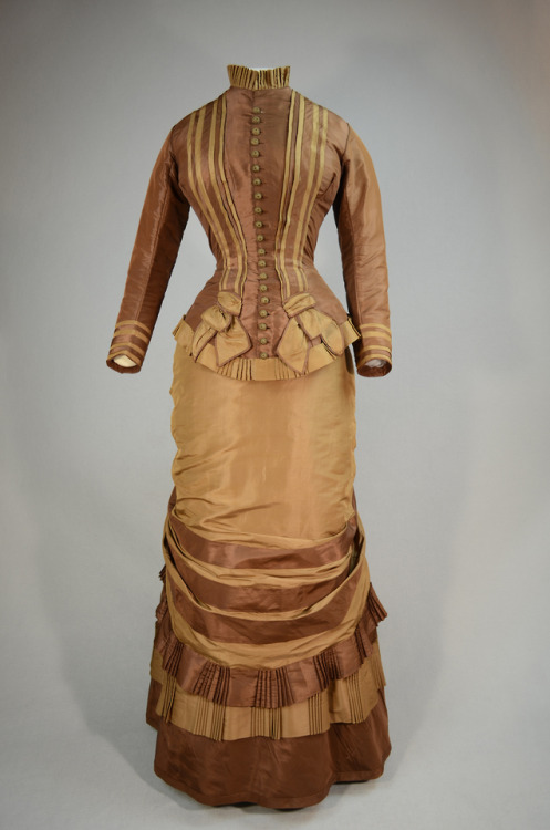 Day dress ca. 1883From the Irma G. Bowen Historic Clothing Collection at the University of New Hamps