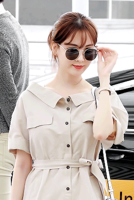 choisooyyoung:180430 // Seohyun on her way to Bali ☀️