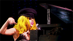 dreamingwithgaga:  Lady Gaga - Speechless (The Monster Ball Tour at MSG) 