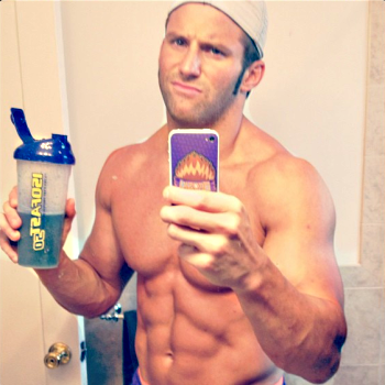 wwe-4ever:  Zack Ryder + Instagram + Body  FUCK!!! That body is amazing!!!