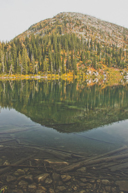 fourteen:  Upper Roman Nose Lake by justinmullet on Flickr.