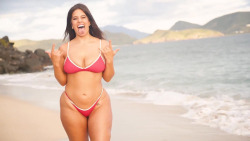 badbitchesglobal:  Ashley Graham