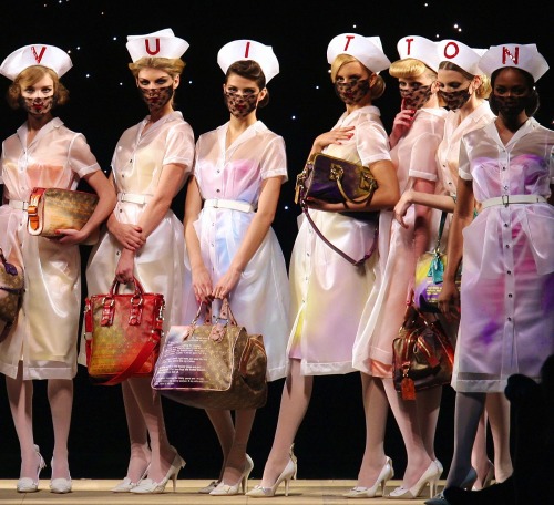 frackoviak:Natalia, Angela, Isabeli, Karolina, Lara, Nadja and NaomiLouis Vuitton Spring/Summer 2008