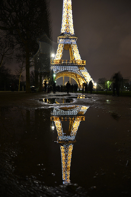 chateau-de-luxe:  parisbeautiful:  Reflections of Paris by u2giants on Flickr.  chateau-de-luxe.tumb