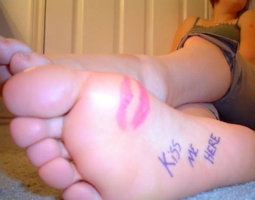 glasgowfootlover:  With pleasure