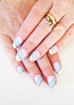 Nail Artist Sophie Harris-Greenslade Takes On The Bustle Booth