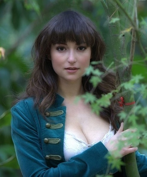 Sex jesushitchcock:  Milana Vayntrub pictures