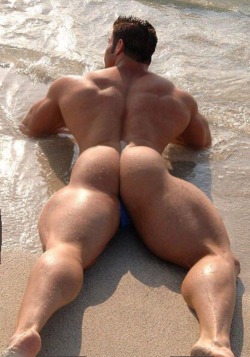 butt-boys:  Big boy.Hot Naked Male Celebs here.Love butts? Follow Butt Boys at:http://butt-boys.tumblr.com/For the sweetest butts!