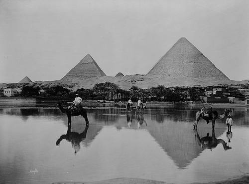 ancientegyptdaily:Giza during the annual Nile flood (c.1900).