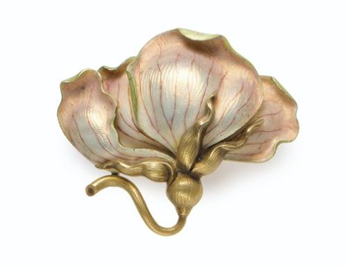 fawnvelveteen:AN ART NOUVEAU ENAMEL FLOWER BROOCG, Designed as a sweet pea flower with iridescent en