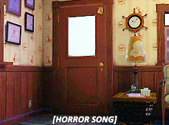 holmesalone:  i have found the perfect gif representing the sherlock fandom’s return: 