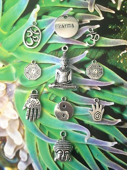 themoonphase:  ॐ The Hippie Treehouse ॐ