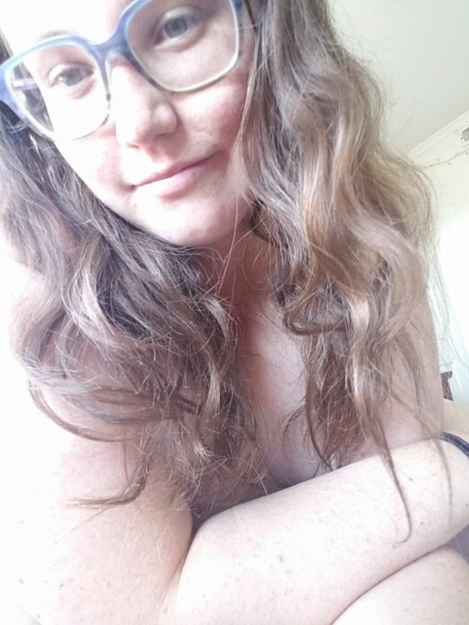 Another submission from this cutie, Kat. She sells her pictures on kik (serious buyers