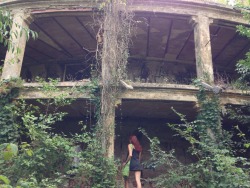 the-alexys-diary:  lunaticmess:  Abandoned