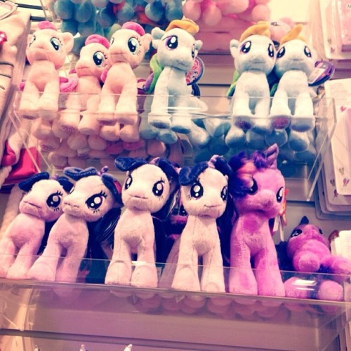 I’m in heaven #pony heaven