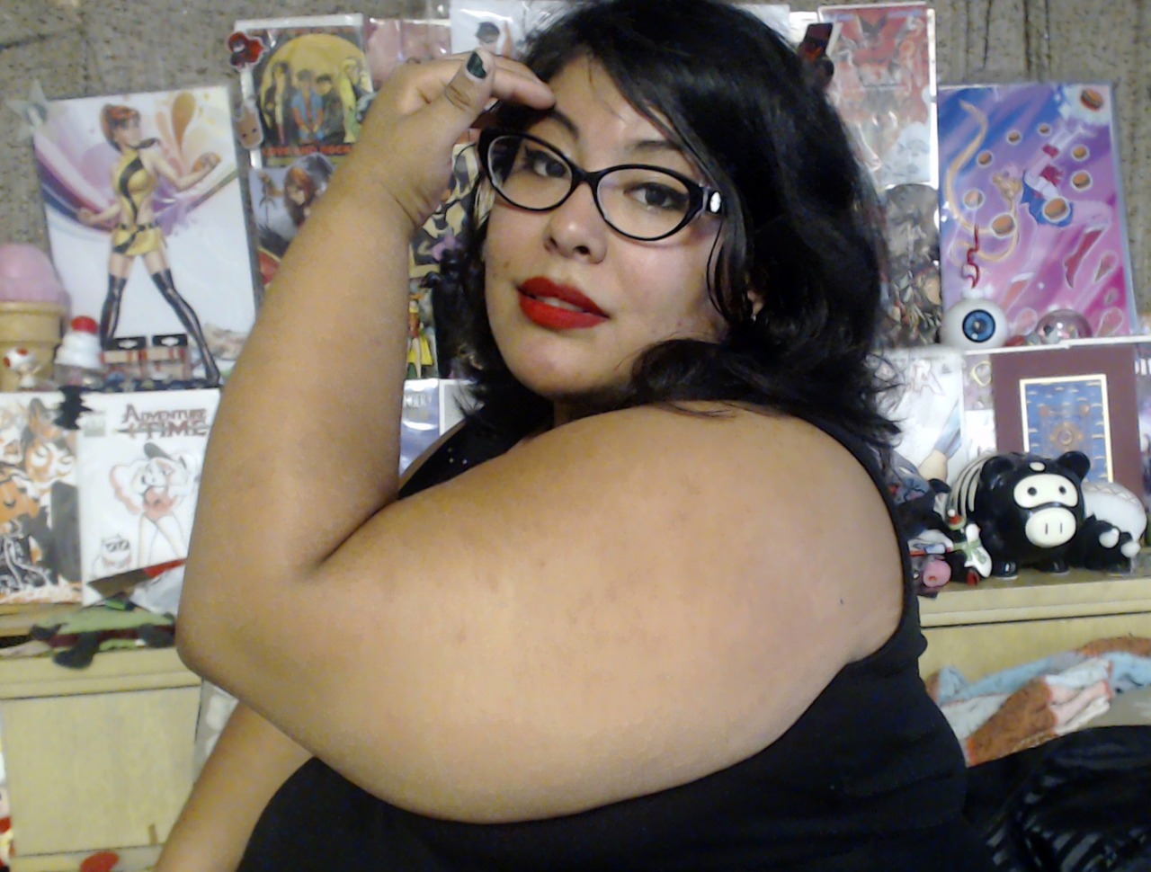 hantisedeloubli:  kristineirl:  fat girls with huge arms, discolorations, and double