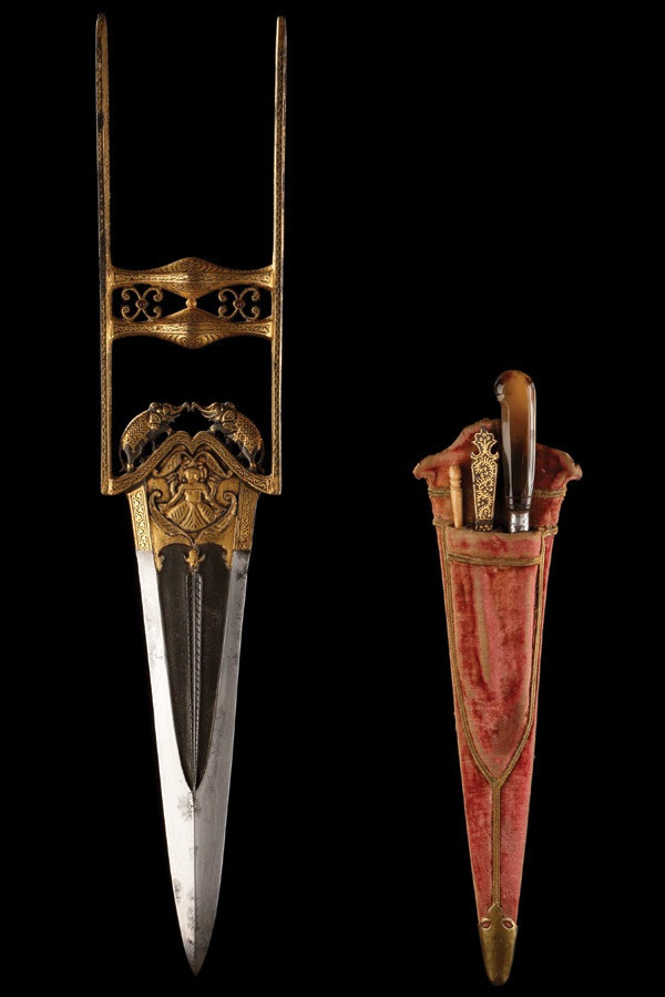 we-are-rogue:  Katar Daggers, India, 17th-19th centuriesBejewlled Katar, Gujarat,