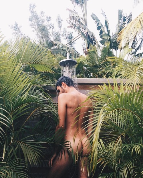helloboyswithplants: Boy: instagram.com/max_cht