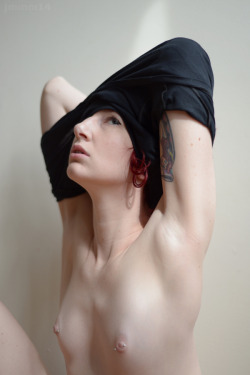 hardnipplesforever:  I See No Hands To Hold. by jonmmmayhem. Caitlin-Michele in some pretty black gear from American Apparel.  there’s more pictures i’ve taken of Caitlin-Michele HERE 