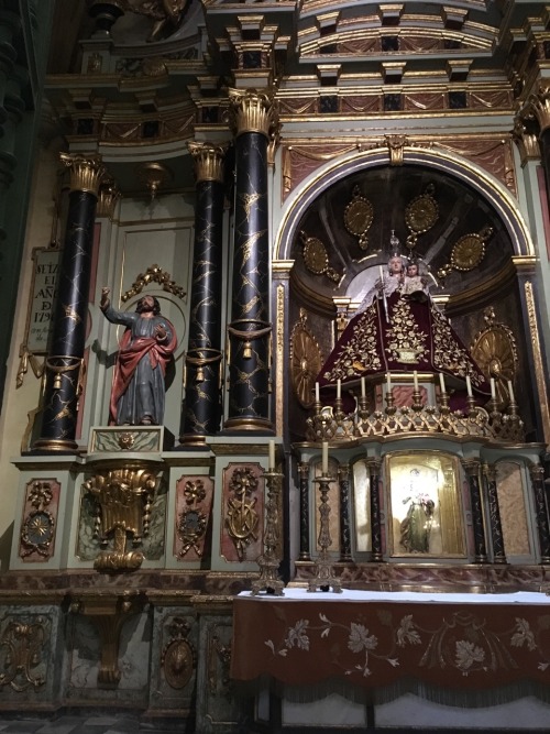 Chapels within the baroque Basilica Cathedral of Lima, Peru, 16th century.