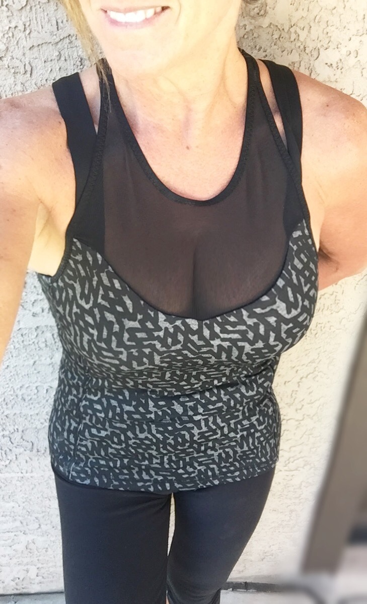 heavenstobetsy69:  My Lululemon shirt makes my lulus show a bit 😆  -perfect for