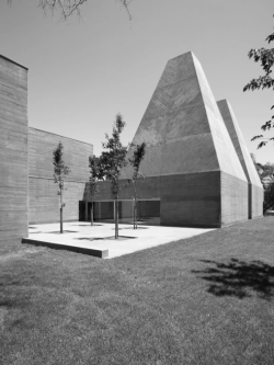 Casa das Historias Paula Rego, Eduardo Souto de Moura, Cascais - Portugal, 2009.