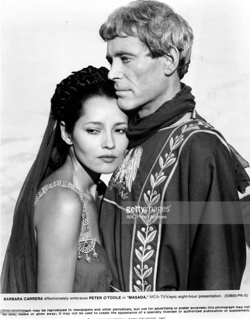 dying-suffering-french-stalkers:Peter O'Toole as General Flavius Silva and Barbara Carrera as ShevaA