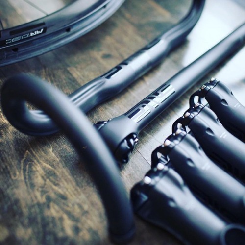 youcantbuyland:#Repost @metierseattle ・・・ When in doubt, Enve it out. Easily one of our favorite way