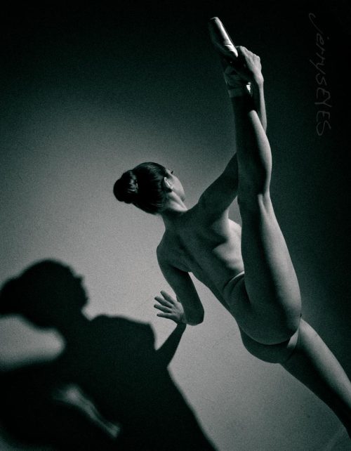 jerryseyes:  “Flexible” Amelie, my dance collaborator-jerrysEYES
