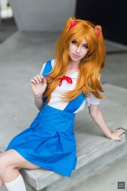 hotcosplaychicks:  Asuka Langley Soryu by