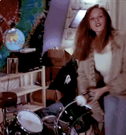 twinsand:  What a clever little white witch.
