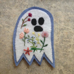 sosuperawesome: Embroidered Patches by  Zoë