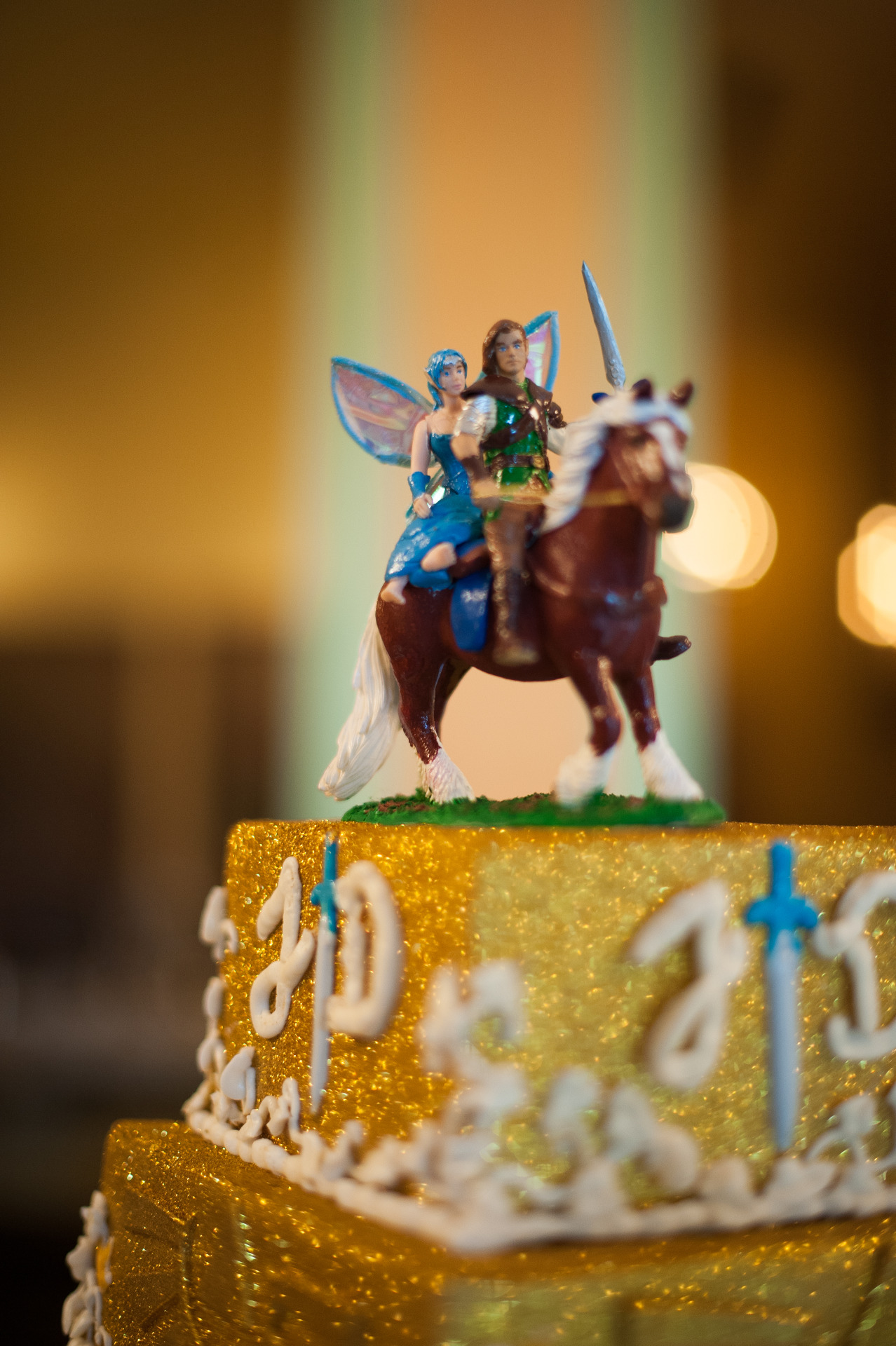 jinadmodel:   My Classy Legend of Zelda Wedding…  ~The Cake~Our wedding cake!The