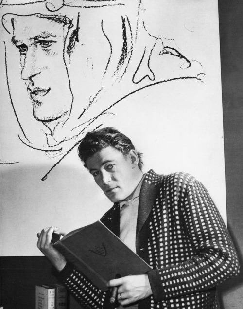 toshiromifunes:  Peter O’Toole photographed preparing for his role in Lawrence of Arabia, 1961.