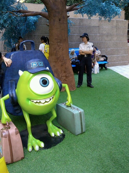 sanitrance:  pitbulllady:  livedreamloveworld:  pitbulllady:  aquaxx:  Monsters University