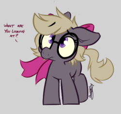 owleyes-modblog:  Itty bitty filly Lily with her messy short hair and itty bitty bow EDIT: The image is also itty bitty, so you may have to open it in another window for decent quality  Hnnnng~!