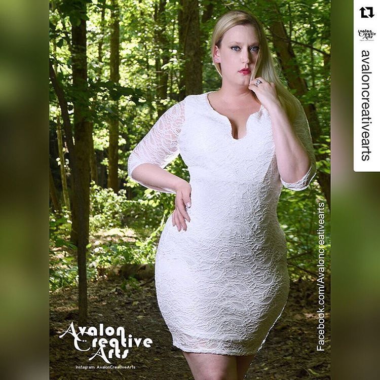 #Repost @avaloncreativearts ・・・ Rose @rlaw14 wearing a form fitting white dress