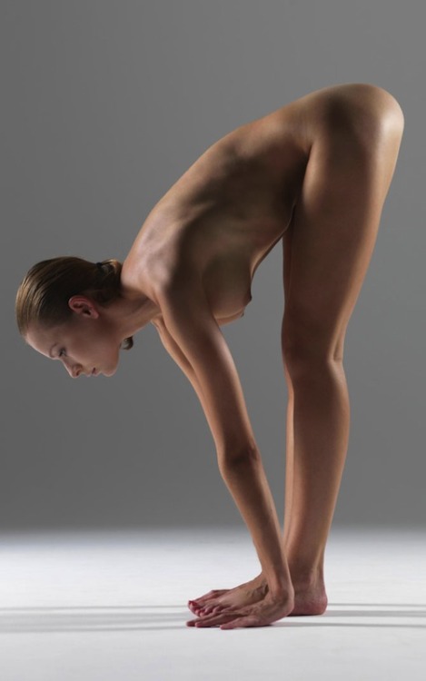 Porn Pics girlsdoingyoga:  .  Nude Yoga reaches beyond