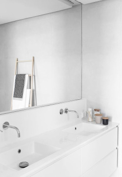sturbock:  Shop Bath Accessoires on sturbock.me/ 