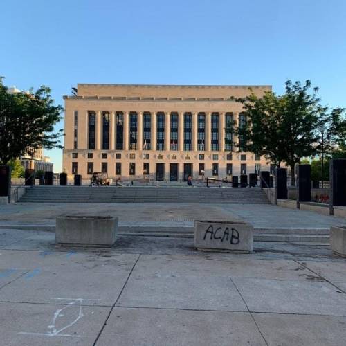 radicalgraff:Graffiti on the Nashville City Hall following a BLM protest in June 2020