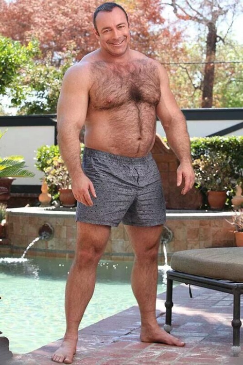 topshelfmen:  Man of the moment Brad
