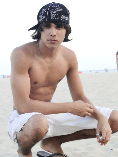 teenage-boys: via TumbleBoard for iPad