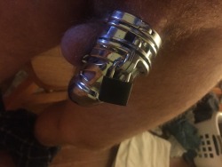 lockedtight:New toy came today!!! Say hello