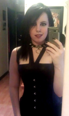 gothgirlvyx:Selfies!  :3Some pictures I