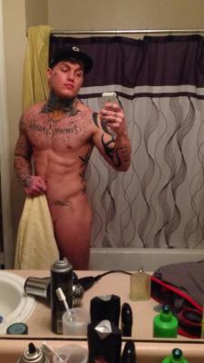 facebookhotes:  I’ve found my husband.Hot