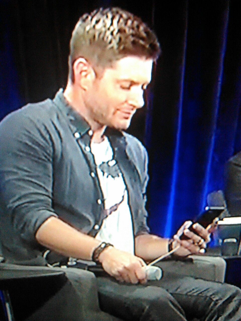 pottaku:  Jensen trying to dial Misha on his cell after Mark said he actually missed