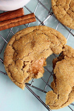 do-not-touch-my-food:  Caramel Stuffed Snickerdoodles 