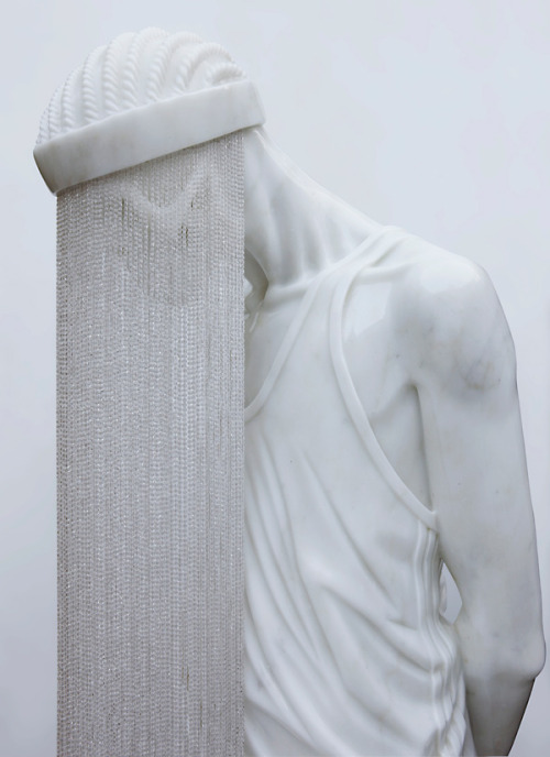 fer1972:  Ghost Boy, Ghost Girl: Carrara Marble Sculptures by Kevin Francis Gray  Mierdure! O.o